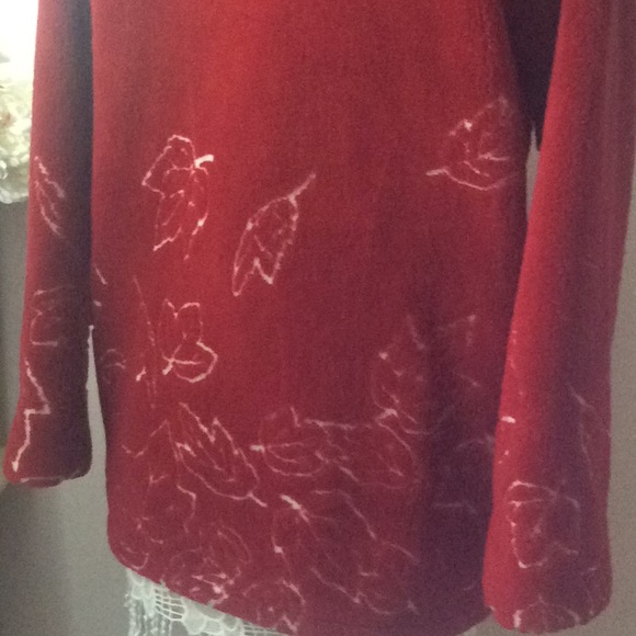 Red Jacket - Picture 3 of 7